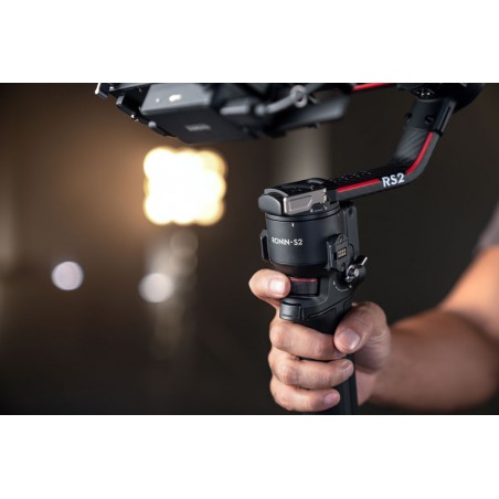 Location DJI Ronin RS 2 Pro Combo à Avignon – stabilisateur vidéo pro – ONEWAY Location DJI Ronin RS 2 Pro Combo à Avignon – stabilisateur vidéo pro – ONEWAY