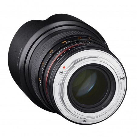 Samyang 50mm f/1.4 EF – fast lens rental | ONEWAY Avignon