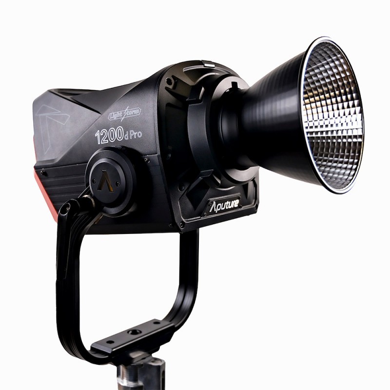 Aputure LS 1200D Pro – projecteur LED COB daylight 1200 W | Location ONEWAY Avignon