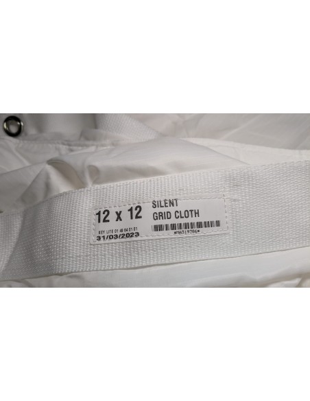 Toile 12x12 Silent Grid Cloth Keylite pour diffusion cinéma – ONEWAY location Avignon